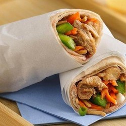 Ролл с курицей терияки в лаваше