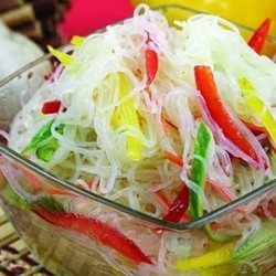 Фунчоза - рецепты с курицей и овощами, креветками и морепродуктами. Как приготовить салат и заправку из лапши фунчозы и овощей?