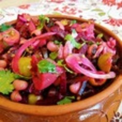 Салат из морской капусты с фасолью