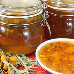 Варенье из облепихи с сахаром, медом на зиму без варки, польза и вред, видео