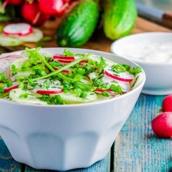 Салат из редиски: 7 вкусных и простых рецептов на каждый день