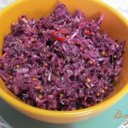 Салат из красной капусты с яблоком - пошаговый рецепт с фото