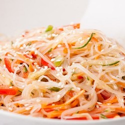 Фунчоза с овощами - рецепты приготовления с курицей, грибами и креветками