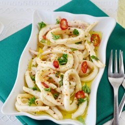 Кальмары по-корейски - самые простые рецепты приготовления с морковью, овощами, соевым соусом