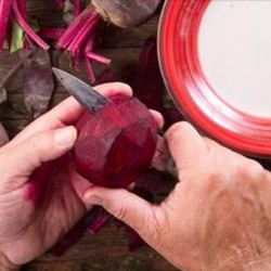 Делаю из обычной свеклы итальянский изыск, справляюсь за 30 минут. Можно готовить круглый год и не бояться, что ингредиентов нет в магазине.