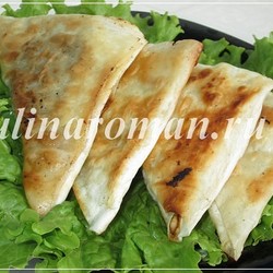 Треугольники из лаваша с фаршем