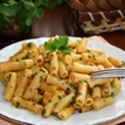 Макароны, тушенные в сковороде