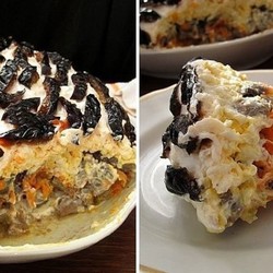 Слоеный салат с печенью, грибами и черносливом (без майонеза) - fav0ritka77.ru