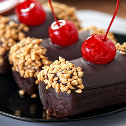 Пирожное картошка из печенья, сухарей со сгущенкой, пошаговые рецепты, видео