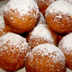 Банановые пончики