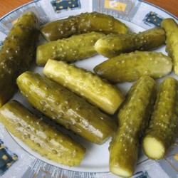 Остренькие хрустящие огурчики. Достойный вариант из серии «Огурцы на зиму». - fav0ritka77.ru