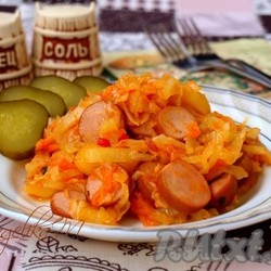 Как потушить капусту с картошкой и сосисками - 8 пошаговых фото в рецепте