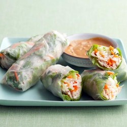 Легкие роллы с курицей по-вьетнамски