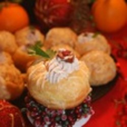 Закусочные пирожные с пикантным кремом