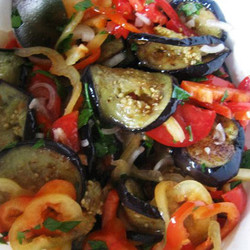 Салат с баклажанами и помидорами - репты приготовления заготовки на зиму с добавлением чеснока, моркови, болгарского перца, видео