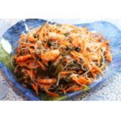 Салат с морской капустой и креветками