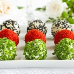 Новогодние закуски: рецепты шариков - 21 рецепт | Подборка рецептов на koolinar.ru