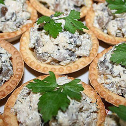 Закуски в тарталетках с разными начинками, рецепты с фото, видео