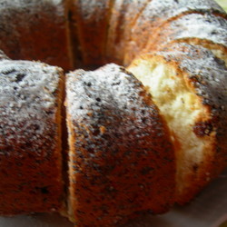 Рецепты вкусных кексов с ананасами, курицей, и смородиной. Как приготовить в домашних условиях низкокалорийный, имбирный, творожный и майский кексы?