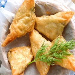 Пирожки из лаваша на сковороде и в духовке - рецепты начинок с луком, яйцом, картошкой, сыром