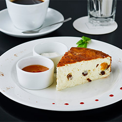 Творожная запеканка на сковороде: 3 рецепта без выпечки в духовке