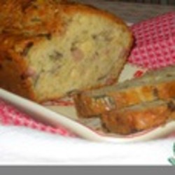 Кекс с ветчиной, горчицей и шампиньонами