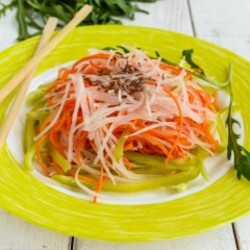 Салат из дайкона