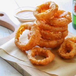 Луковые кольца во фритюре