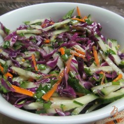 Салат из красной капусты - пошаговый рецепт с фото