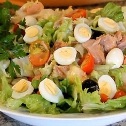 Салат с тунцом и сухариками рецепт с фото очень вкусный