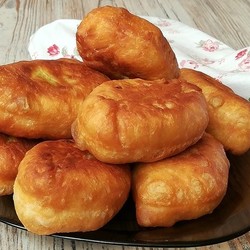 Невероятно мягкие и пышные пирожки на кефире за 30 минут - fav0ritka77.ru