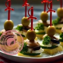 Канапе с мидиями и оливками на шпажках: фото рецепт на праздник