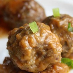 Тефтели из куриного фарша: 10 вариантов приготовления