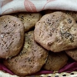 Ржаные лепешки: рецепт без дрожжей на кефире и сметане