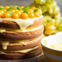 Лимонный торт с бисквитом, заварным, творожным, муссовым кремом и без выпечки из печенья