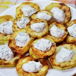 Рецепт блюда"  Жареные кабачки со сметаной и чесноком" | Готовим вкусно и по-домашнему