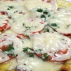 Быстрая весенняя пицца на сковороде