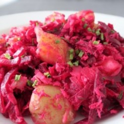 Салат из свёклы с картофелем и тунцом