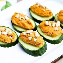 Канапе на Новый 2019 год: рецепты | фото