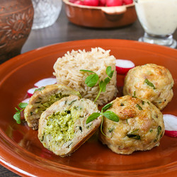 Куриные фрикадельки с фетой и песто на Вкусном Блоге