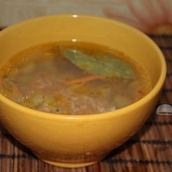 Рассольник без мяса с перловкой и солеными огурцами: рецепт с фото