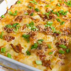 Картофельная запеканка с сыром и беконом
