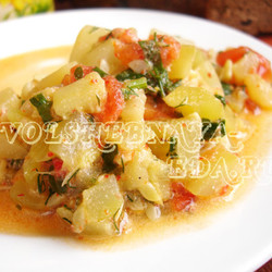 Кабачки тушеные