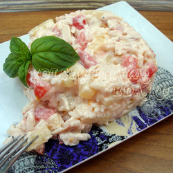 Салат с копченой курицей «Сюрприз»