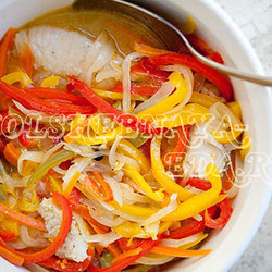 Треска в маринаде с овощами