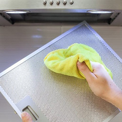Как почистить вытяжку на кухне от жира и пыли? 5 лучших средств и лайфхаков