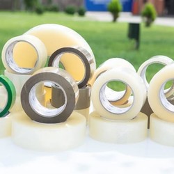 Чем удалить следы скотча с различных поверхностей