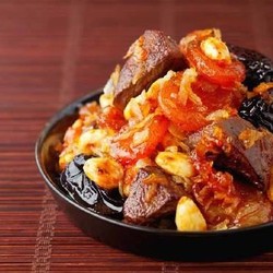 Мясо с черносливом и курагой