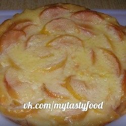 Пирог яблоки в снегу в мультиварке