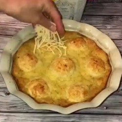 куриные котлетки в картофельном пюре